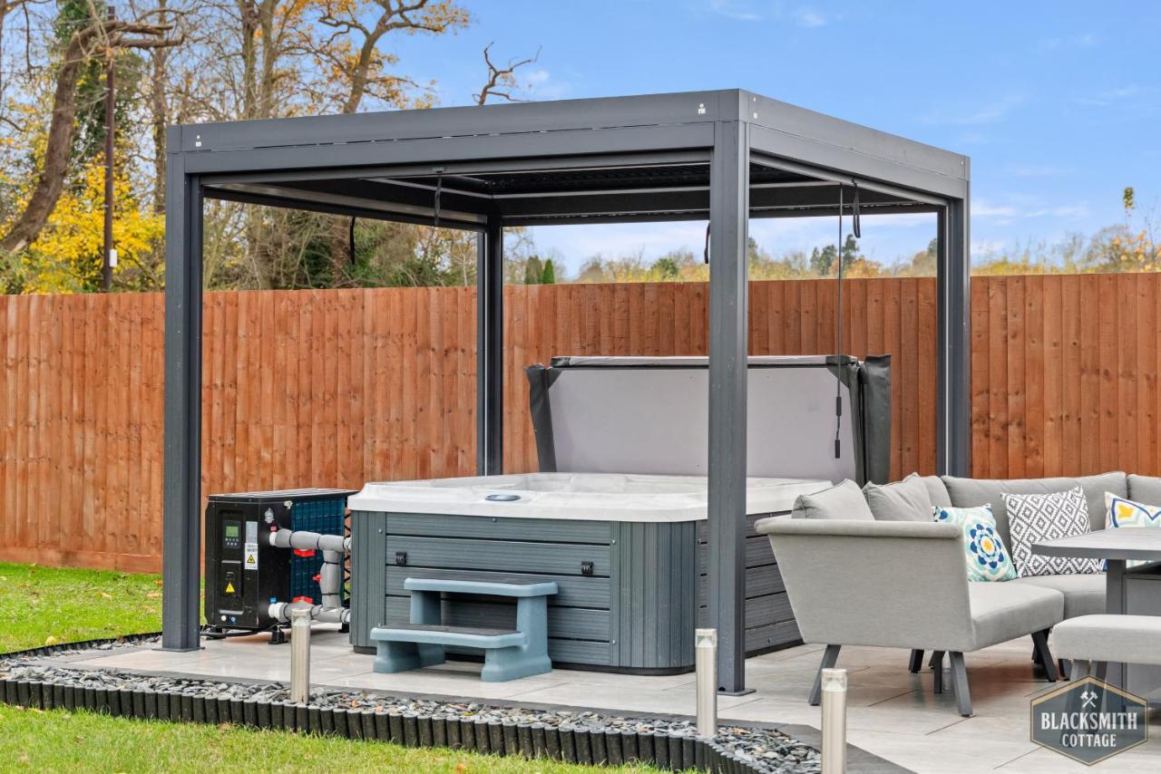 6Br Luxury Cottage, Hot Tubs, Hoar Cross, Staffordshire Newborough  エクステリア 写真