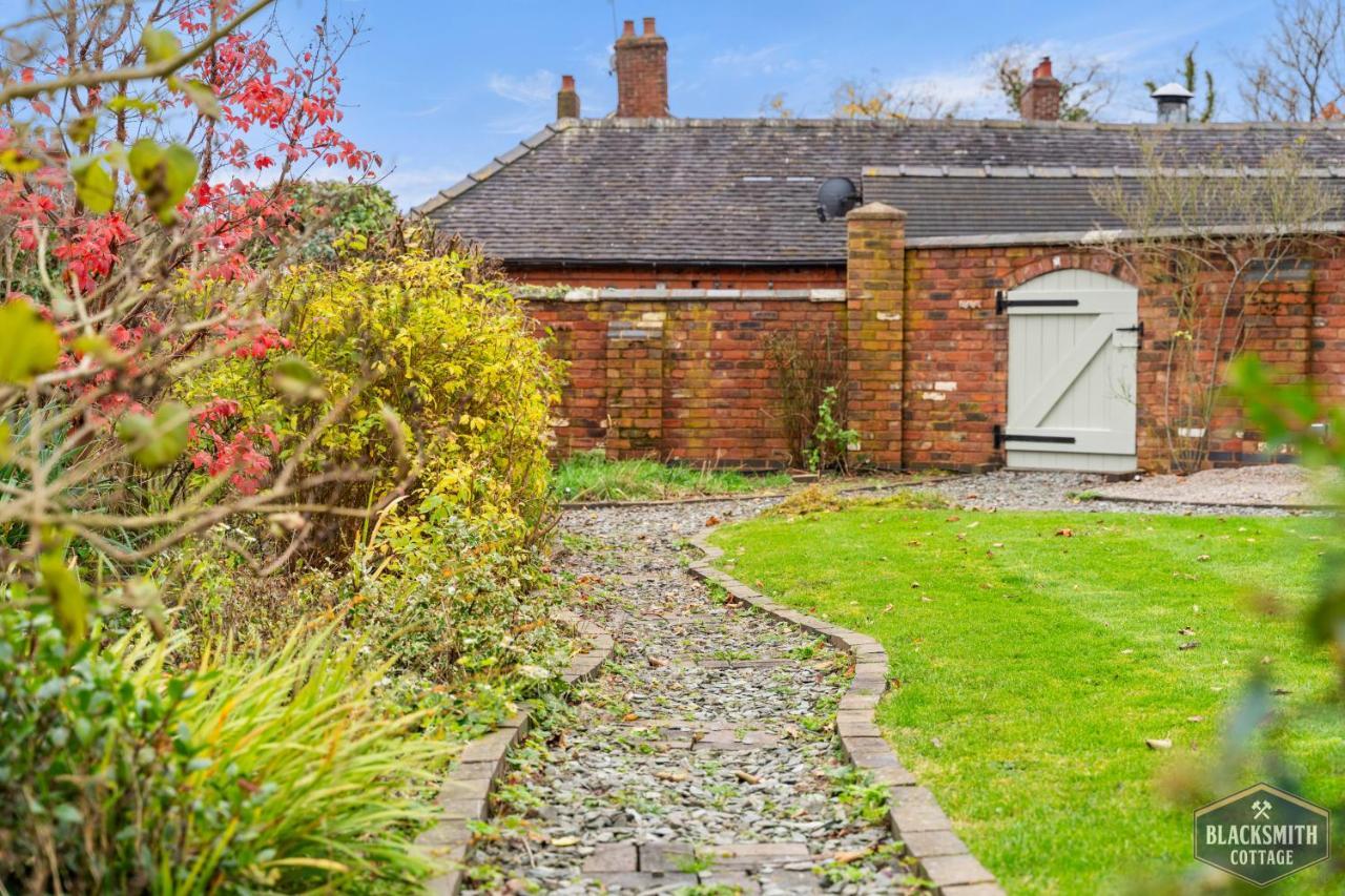 6Br Luxury Cottage, Hot Tubs, Hoar Cross, Staffordshire Newborough  エクステリア 写真