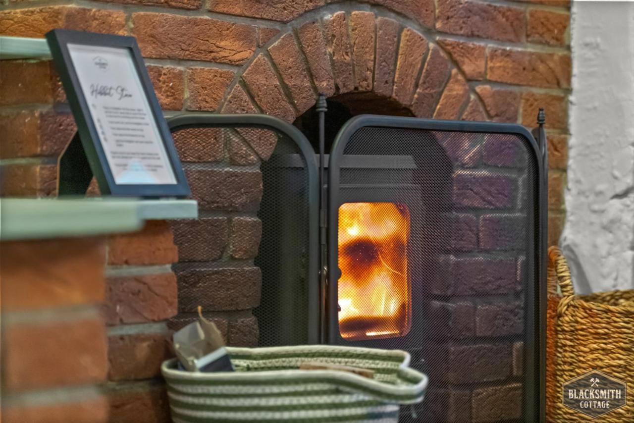 6Br Luxury Cottage, Hot Tubs, Hoar Cross, Staffordshire Newborough  エクステリア 写真